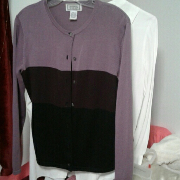 Selling gently worn or  new clothing, size 4-8 - Picture 7 of 8